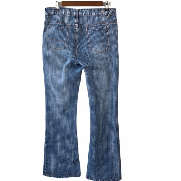 Dada Women's Stone Washed Textured Mid Rise Boot Cut Denim Blue Jeans Size 12 - Picture 5 of 10